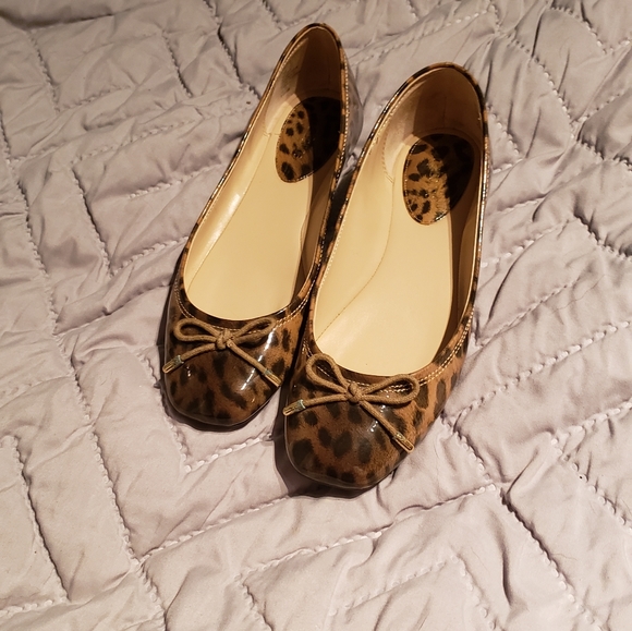 Liz Claiborne Shoes - Leopard flats